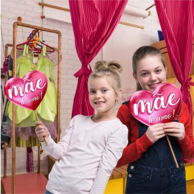 Cartaz Coração Apresentação Dia das Mães